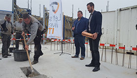 Frank Niemann laying the foundation stone for the company building in 2017